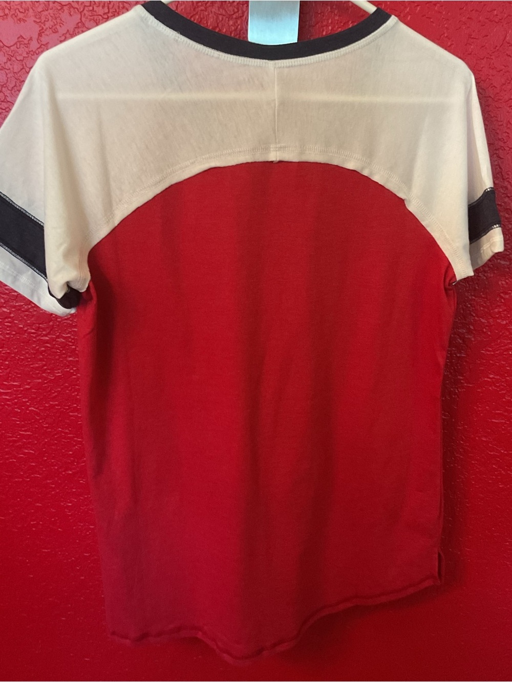 Snoopy 'Friends. Fireworks. Freedom.' Red white & Blue Graphic Tee Sz Small NWT - Picture 4 of 5